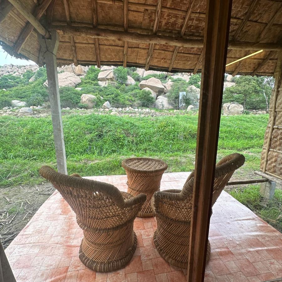 The Gravity Cafe -A Unit Of Staychillhampi Dış mekan fotoğraf